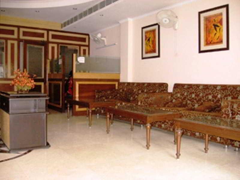 Treebo Paras International Delhi (National Capital Territory of India) Exterior foto