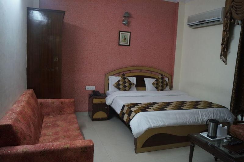 Treebo Paras International Delhi (National Capital Territory of India) Exterior foto