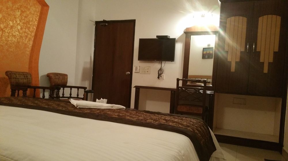 Treebo Paras International Delhi (National Capital Territory of India) Exterior foto