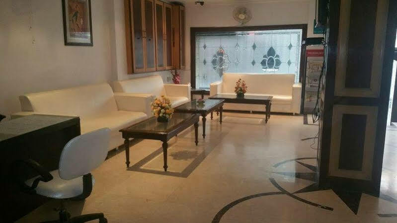 Treebo Paras International Delhi (National Capital Territory of India) Exterior foto